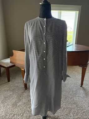 Boden Navy Blue and white stripes.   Size 10